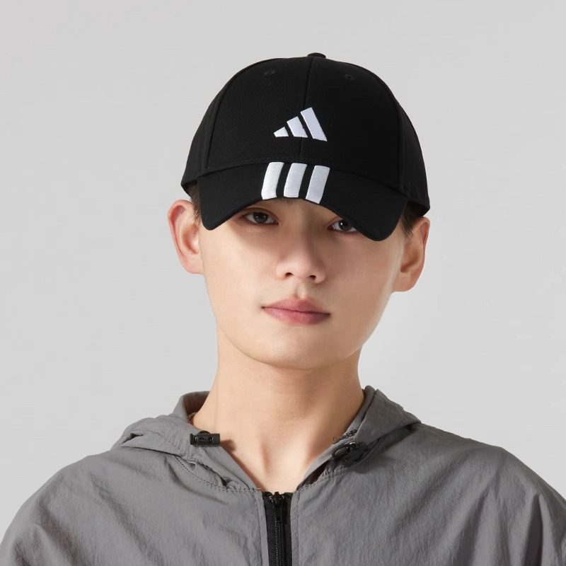 Adidas阿迪达斯简约百搭棒球帽