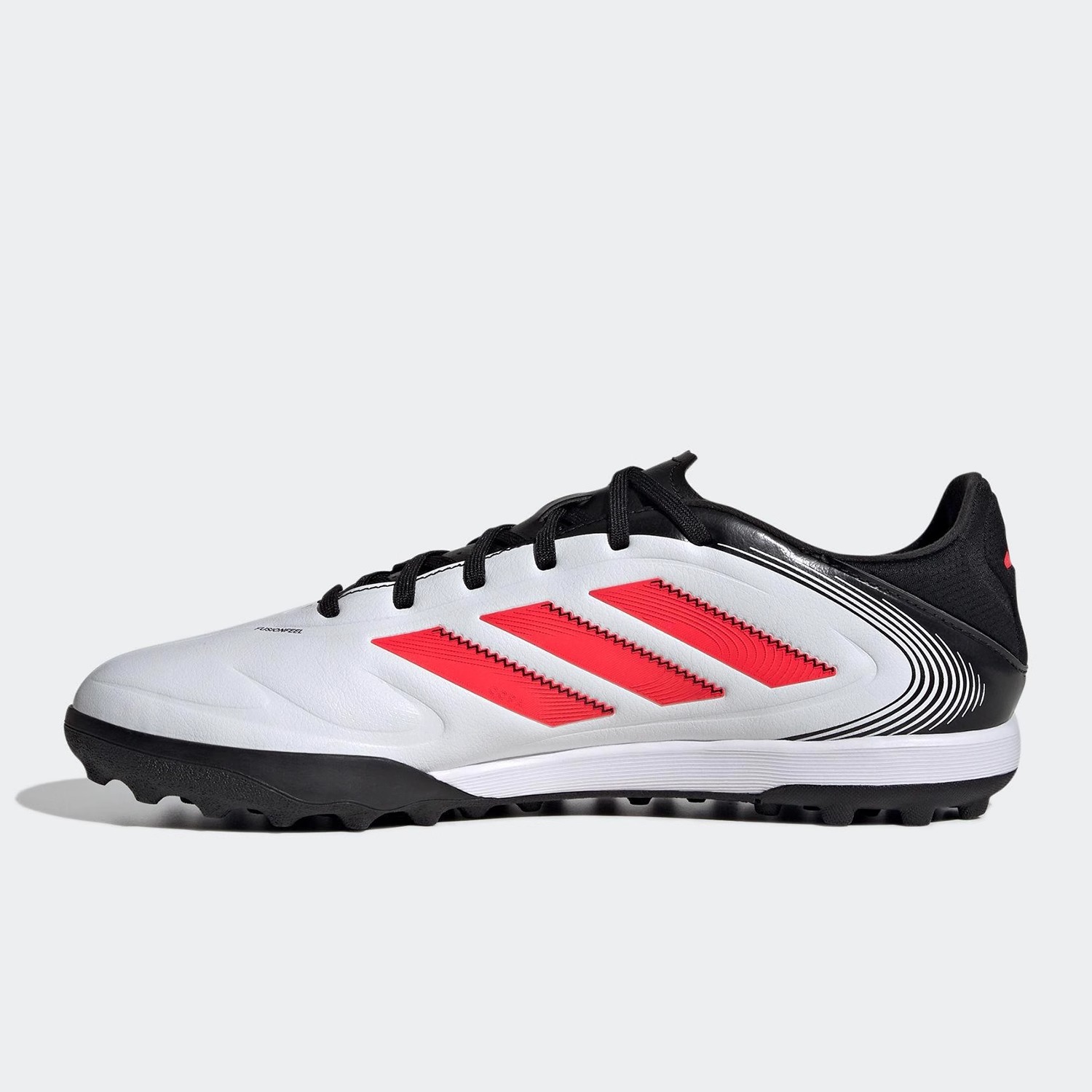 阿迪达斯男女同款系带足球鞋