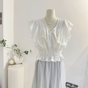女2026夏减龄荷叶边飞飞袖 短款 衬衫 V领收腰白色短袖 上衣韩系 法式