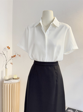 简约翻领白色短袖衬衫女2025夏新款宽松显瘦正装通勤衬衣垂感上衣