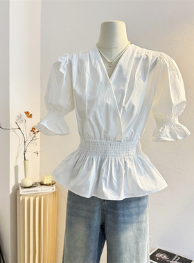 法式白色V领泡泡袖衬衫女2025夏设计感小众收腰短袖衬衣气质上衣