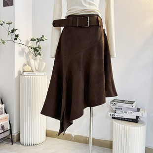 咖色不规则开叉鹿皮绒半身裙女2025秋冬中长设计感复古宽腰带裙子