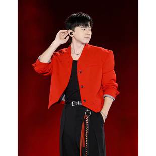 He刺野/张杰同款红色短款重工钉珠外套男新中式痞帅垫肩夹克外套