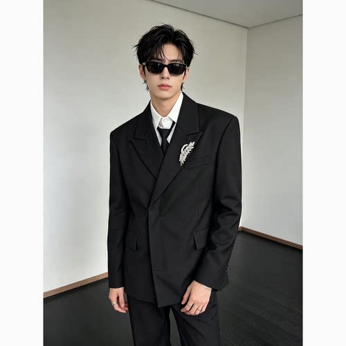 He刺野/轻奢廓形设计感黑色黑色西装外套男高级感收腰休闲西服潮