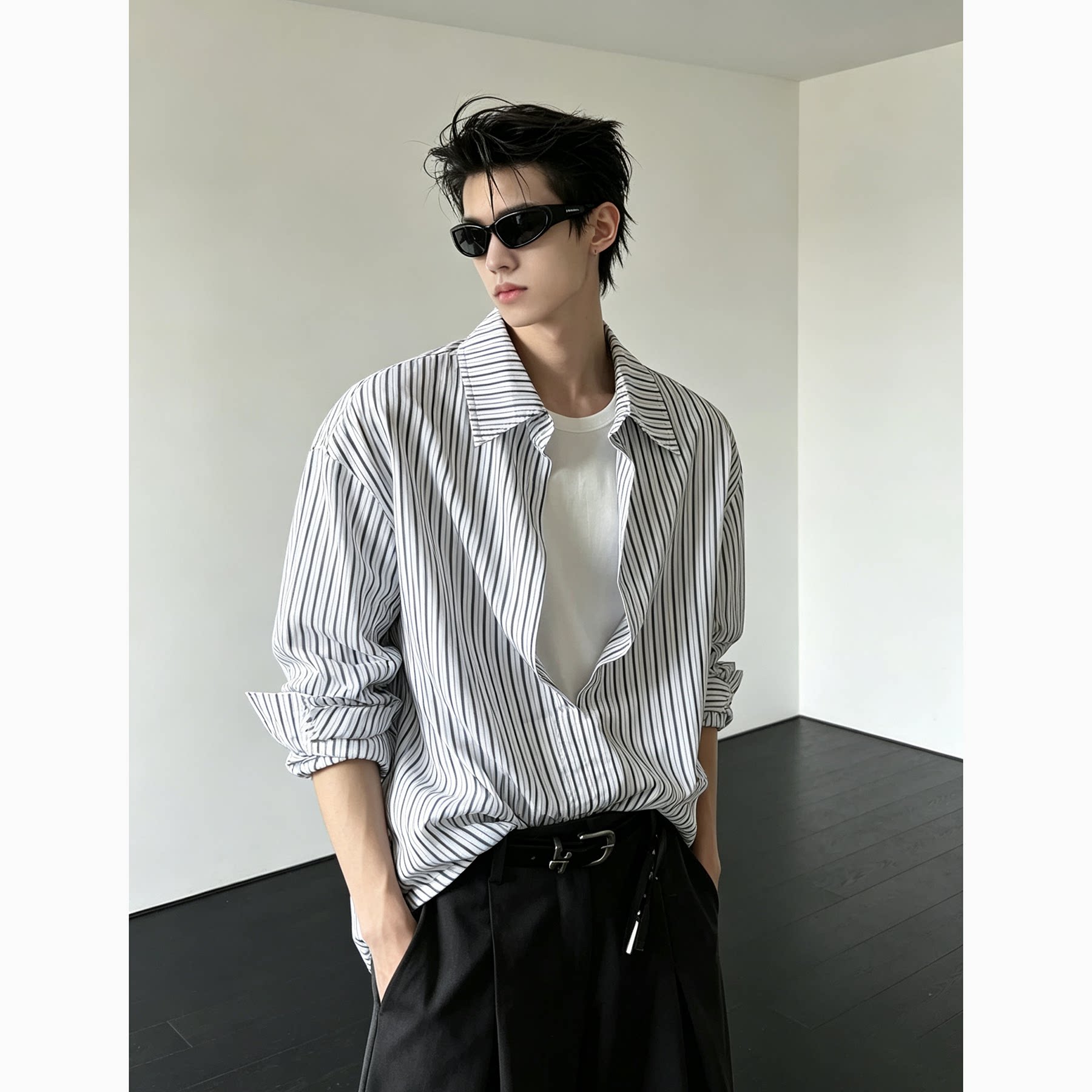 He/轻奢假两件条纹衬衫男秋季高级感白色长袖衬衫休闲痞帅衬衣潮