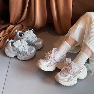 QQO童鞋 2026春夏款儿童单网运动鞋女童甜美蝴蝶结水钻厚底老爹鞋