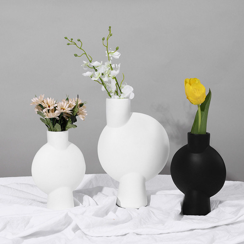 现代简约创意小口树脂花瓶插花摆件北欧现代样板间软装工艺品花器