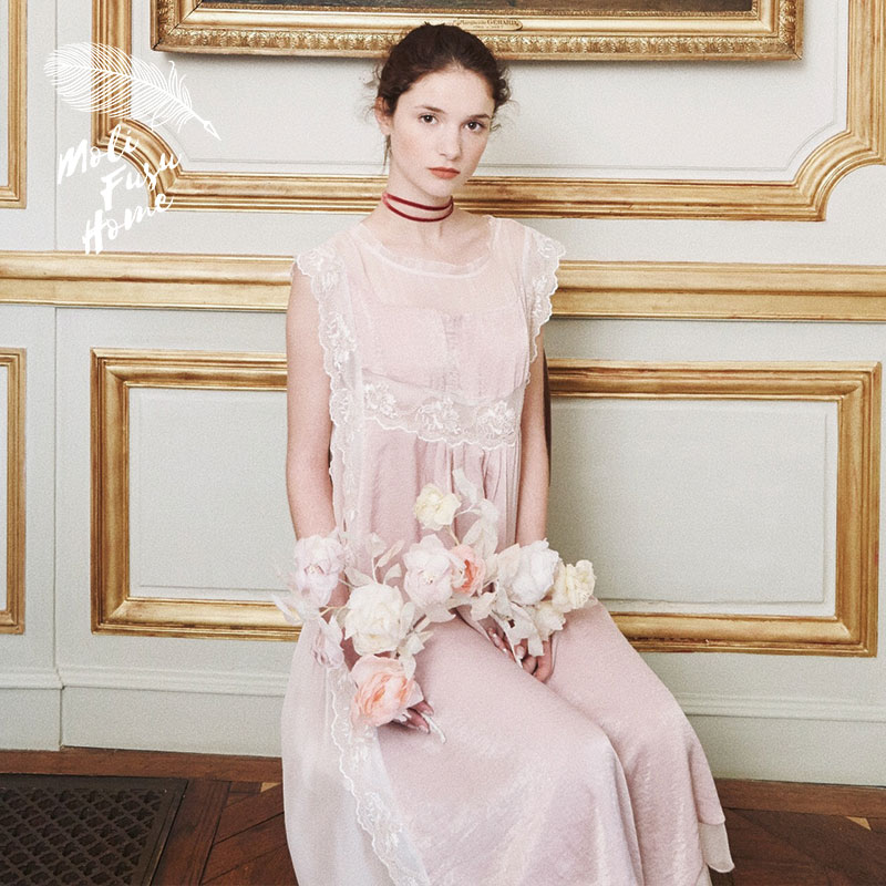 茉莉和扶苏Home莫扎特故居5复古法式金线绣花蕾丝拼接粉色小夜裙