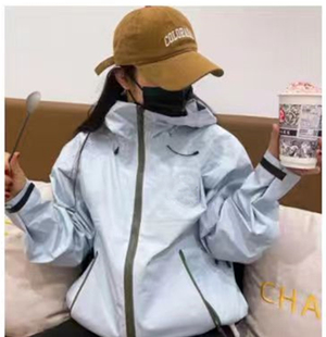 特价清仓 全新无暇春季新款冲锋衣男女款硬壳户外防水防风以太蓝