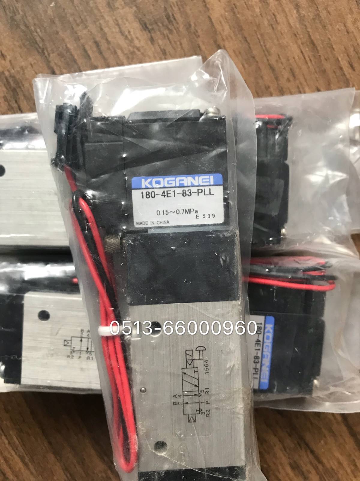 原装小金井电磁阀180-4e1-pll/psl/180-4e2-83-pll dc24v v4i6t4e