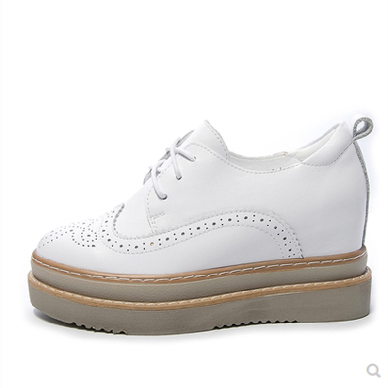 香港内增高小白鞋女2023秋季新款松糕厚底韩版高跟英伦风女鞋8cm