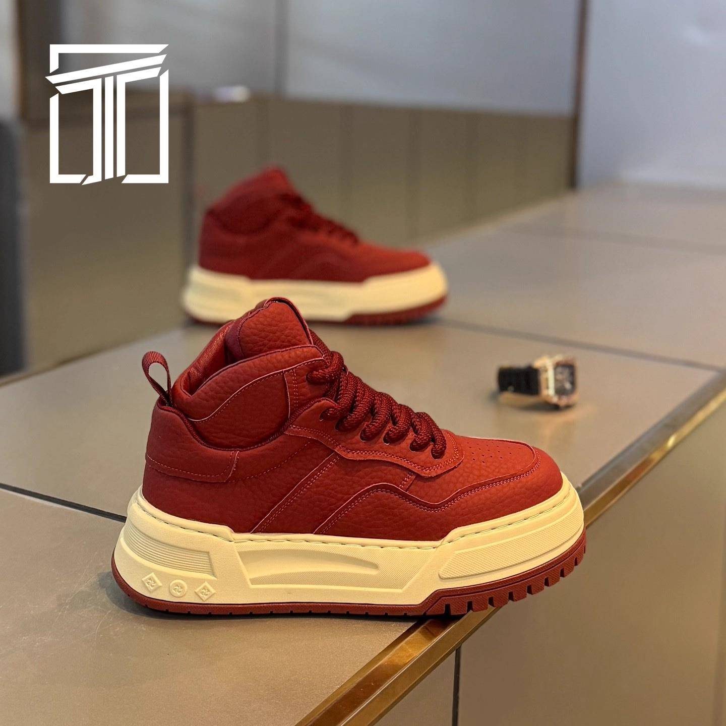 香港ITMY3 冬季新款男鞋高帮加绒保暖板鞋厚底增高皮面运动休闲鞋