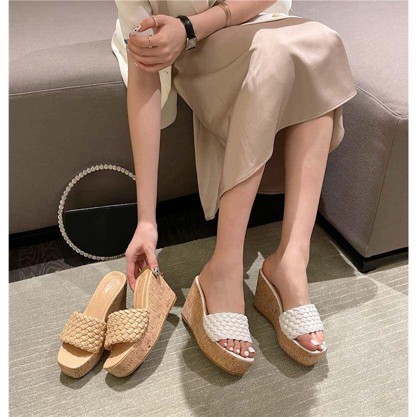 潮牌2025夏季新款韩版时尚网红坡跟拖鞋女真皮编织高跟休闲一字拖