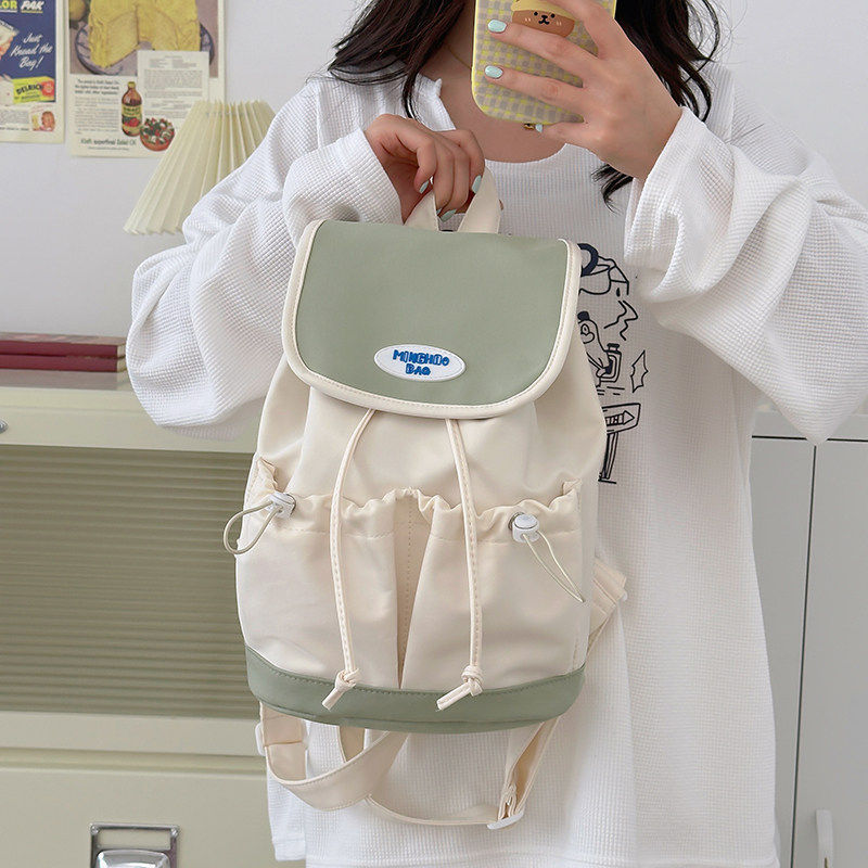 小书包女新款森系百搭双肩包休闲大学生学院可爱逛街上课小背包