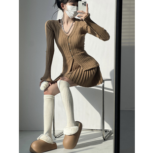 美拉德高校学院风喇叭袖针织衫内搭毛衣+收腰显瘦小个子百褶短裙