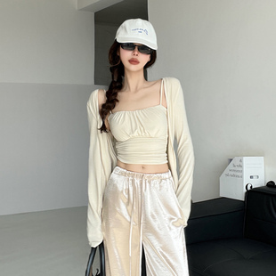 淡颜美人~胸垫吊带背心女内搭春秋氛围感防晒罩衫纯欲外套两件套