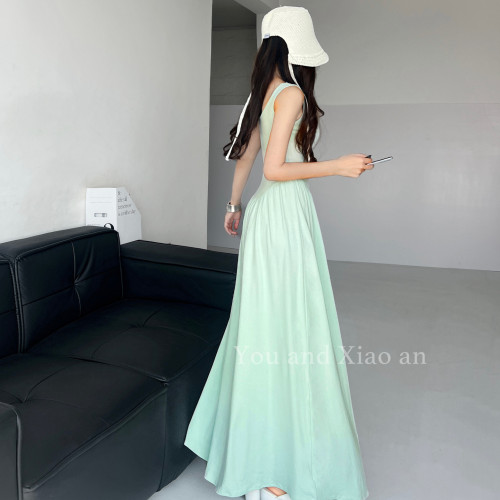 轻氧少女~松弛风无袖吊带连衣裙女夏收腰显瘦A字长裙度假风裙子