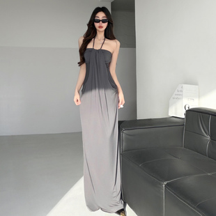 格雷系女主~抹胸连衣裙女无袖修身显瘦长裙性感露肩美学度假穿搭