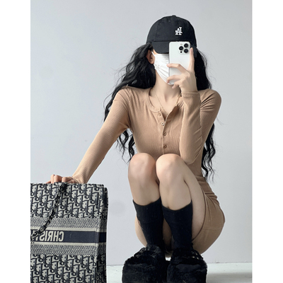 和小安纯欲辣妹风性感紧身长袖连衣裙女春秋显瘦打底内搭包臀短裙