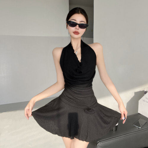 暗夜精灵~性感蕾丝两件套挂脖连衣裙女荡领收腰显瘦A字辣妹短裙子