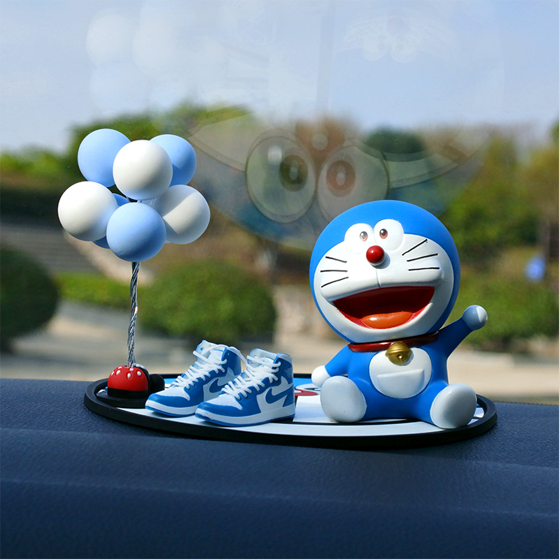 哆啦a梦卡通叮当猫球鞋汽车摆件