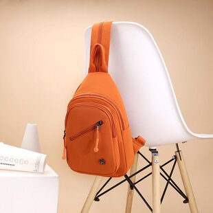 2025新款 女士轻便简约百搭旅行胸包胸前背包迷你多功能防水双肩包