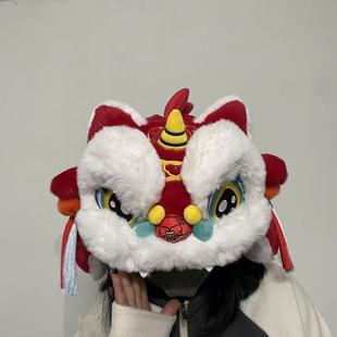 狮子头盔套醒狮麒麟摩托车滑雪电动车半盔装饰配件保暖护耳新年红