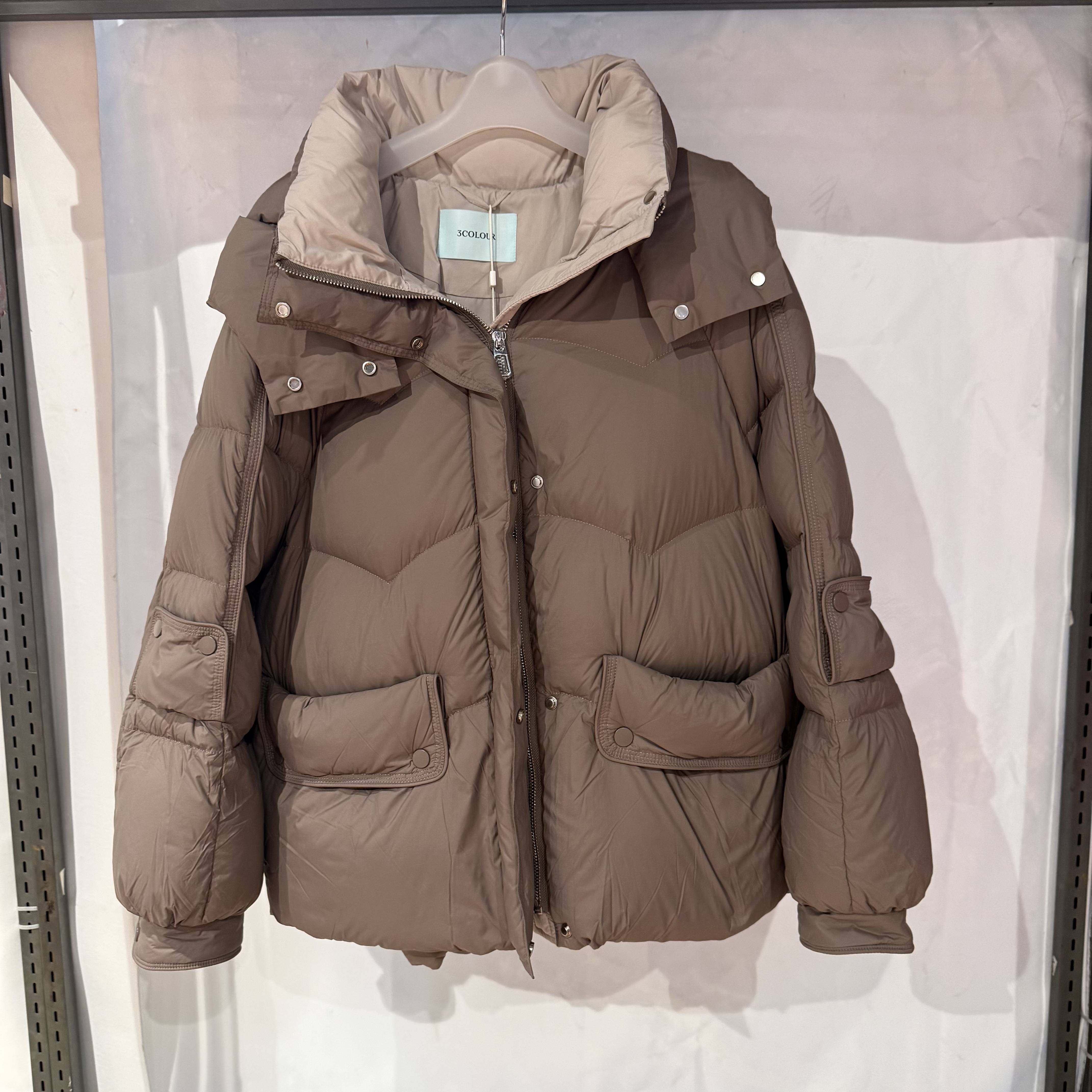 【彩】家专柜正品24冬女连帽短款一手长羽绒服11306-2