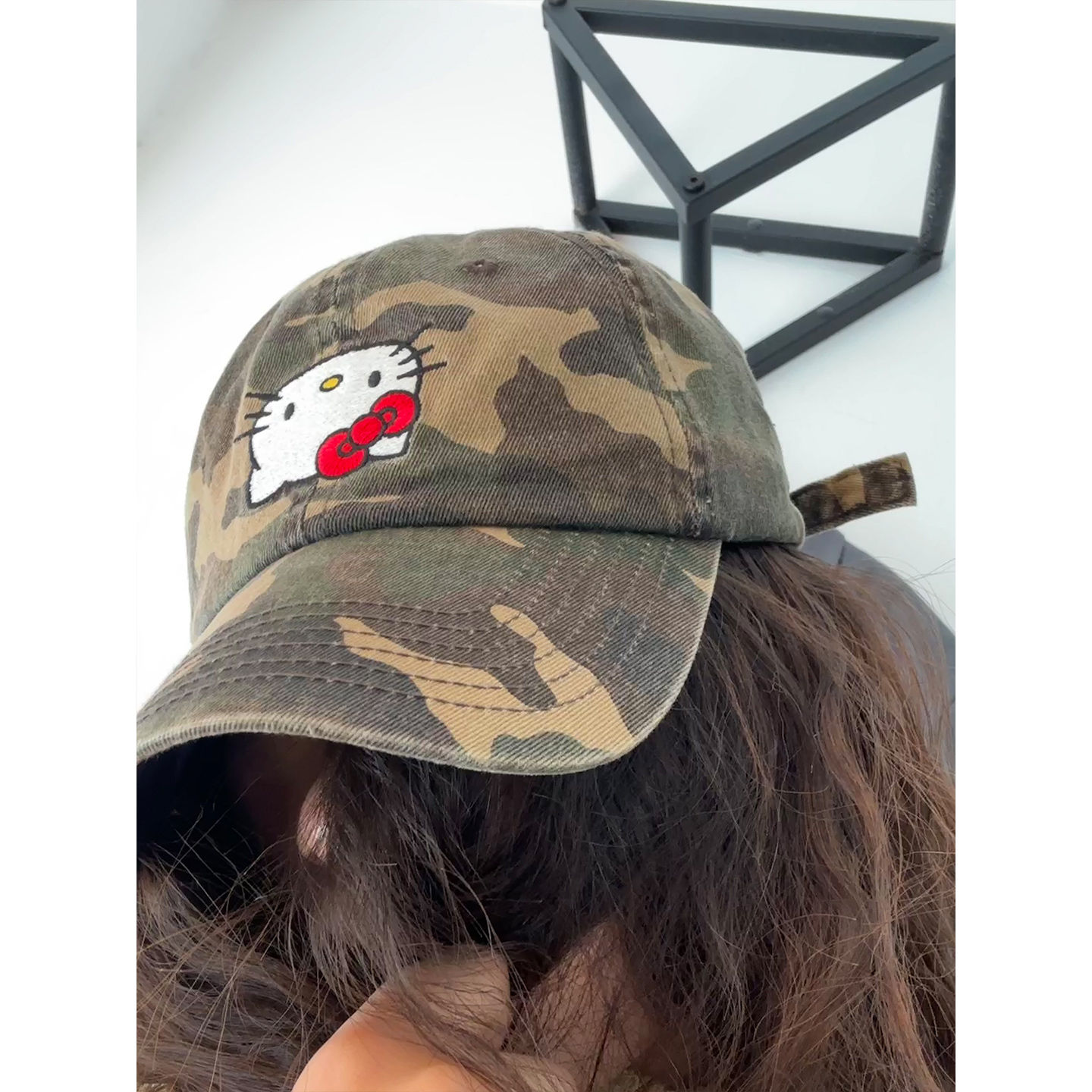 鬼鬼家正品韩代东大门秋冬 可爱kitty迷彩显脸小宽帽檐棒球帽复古