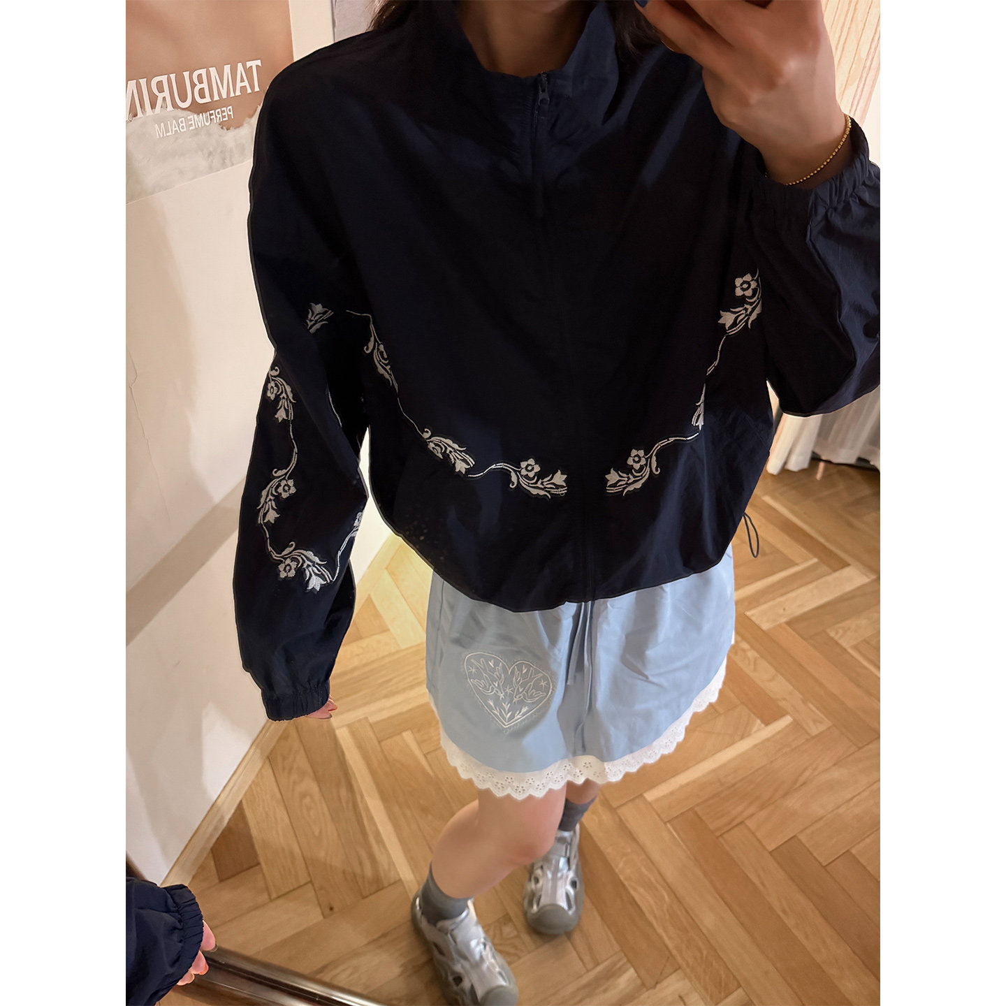 鬼鬼家 正品韩代东大门夏 藏青色显白轻薄提花刺绣夹克防晒衣