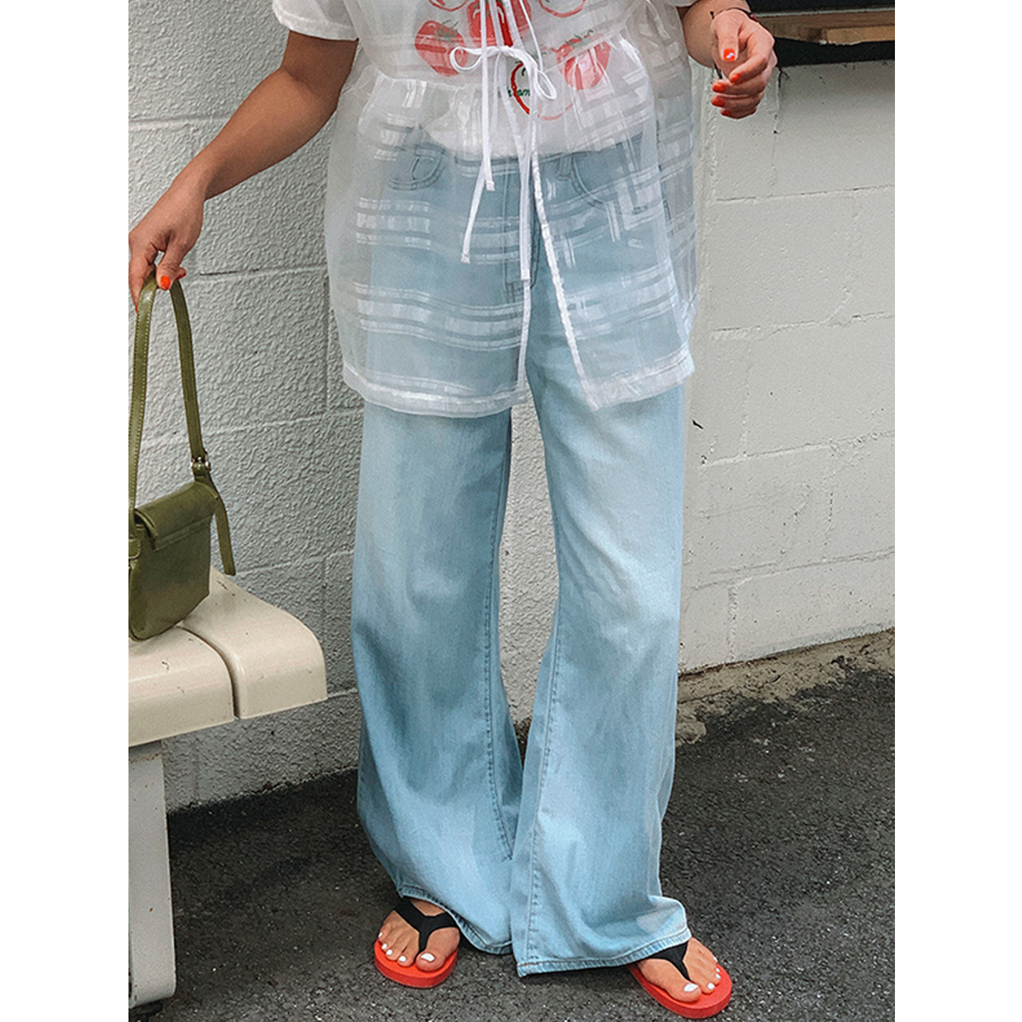 少量现货正品韩代东大门 秋简约潮流百搭宽松磨白高腰牛仔长裤女