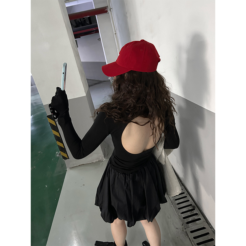 少量现货正品韩代东大门 25春夏纯欲风性感露背大圆领长袖纯色T恤