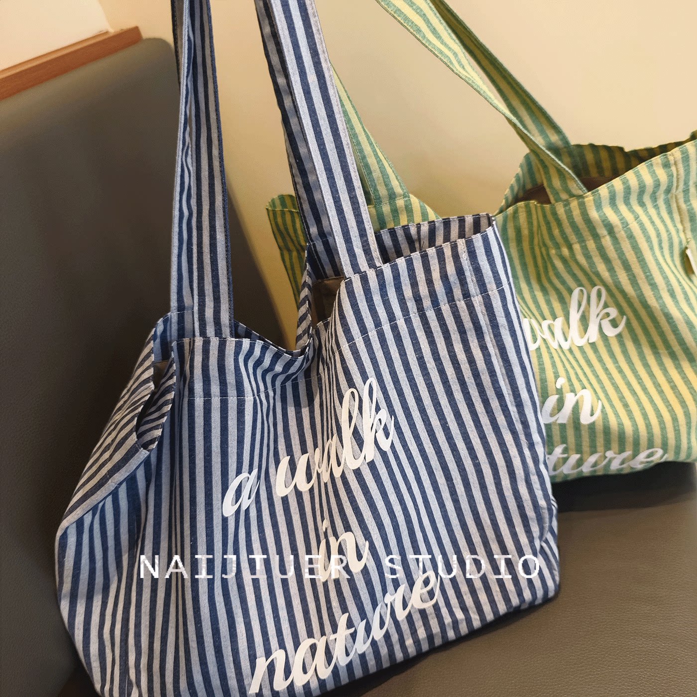 日韩风条纹帆布包女春夏出游单肩手提包字母印花休闲购物袋大容量