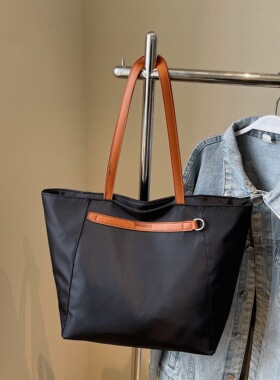 2025春新款简约牛津布简约休闲单肩托特包大容量通勤手提包单肩包