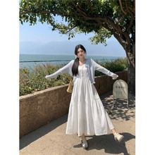 大码温柔风吊带连衣裙女装夏季海边度假风白色裙子胖MM显瘦A字裙