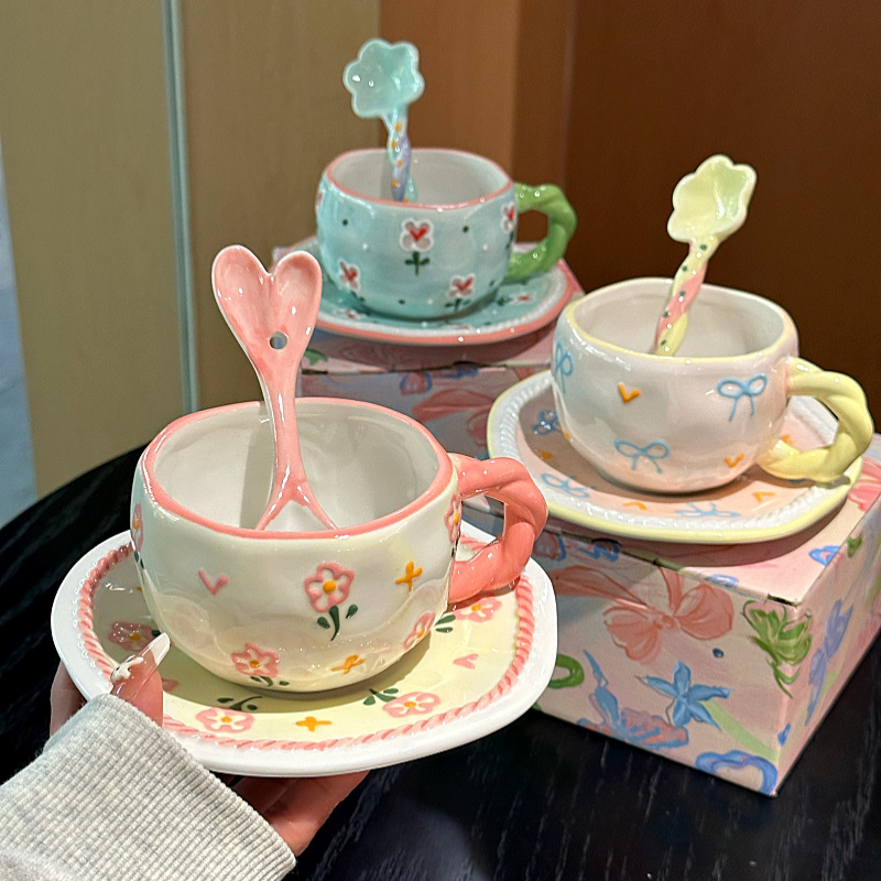 少女心釉下彩浮雕花朵陶瓷咖啡杯碟精致下午茶办公室水杯伴手礼物