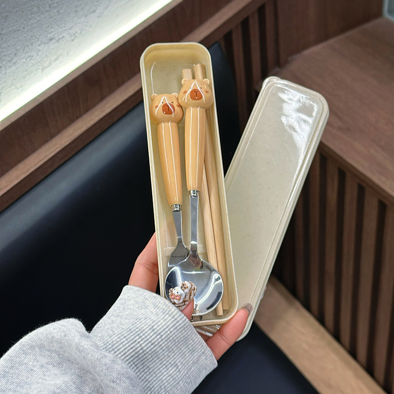 可爱萌宠卡皮巴拉水豚陶瓷柄不锈钢叉勺筷男女便携式一人食餐具,餐饮具,叉/勺/筷套装,淘宝优惠券,粉丝福利购,淘宝优惠卷