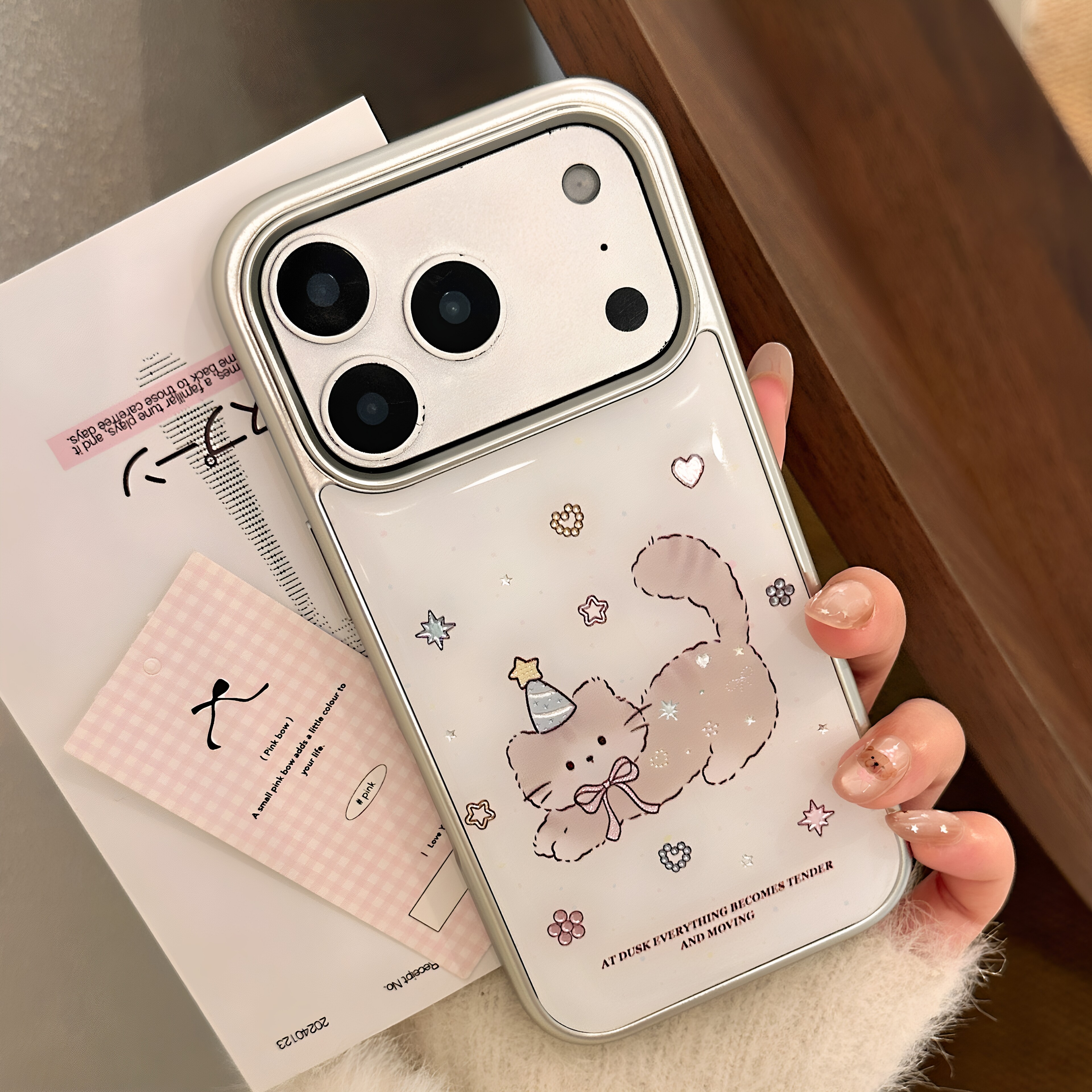 ins风可爱软萌猫咪涂鸦适用17promax手机包壳13电镀鎏金高颜值iPhone16ProMax新款15pro防摔14Promax跨境外贸
