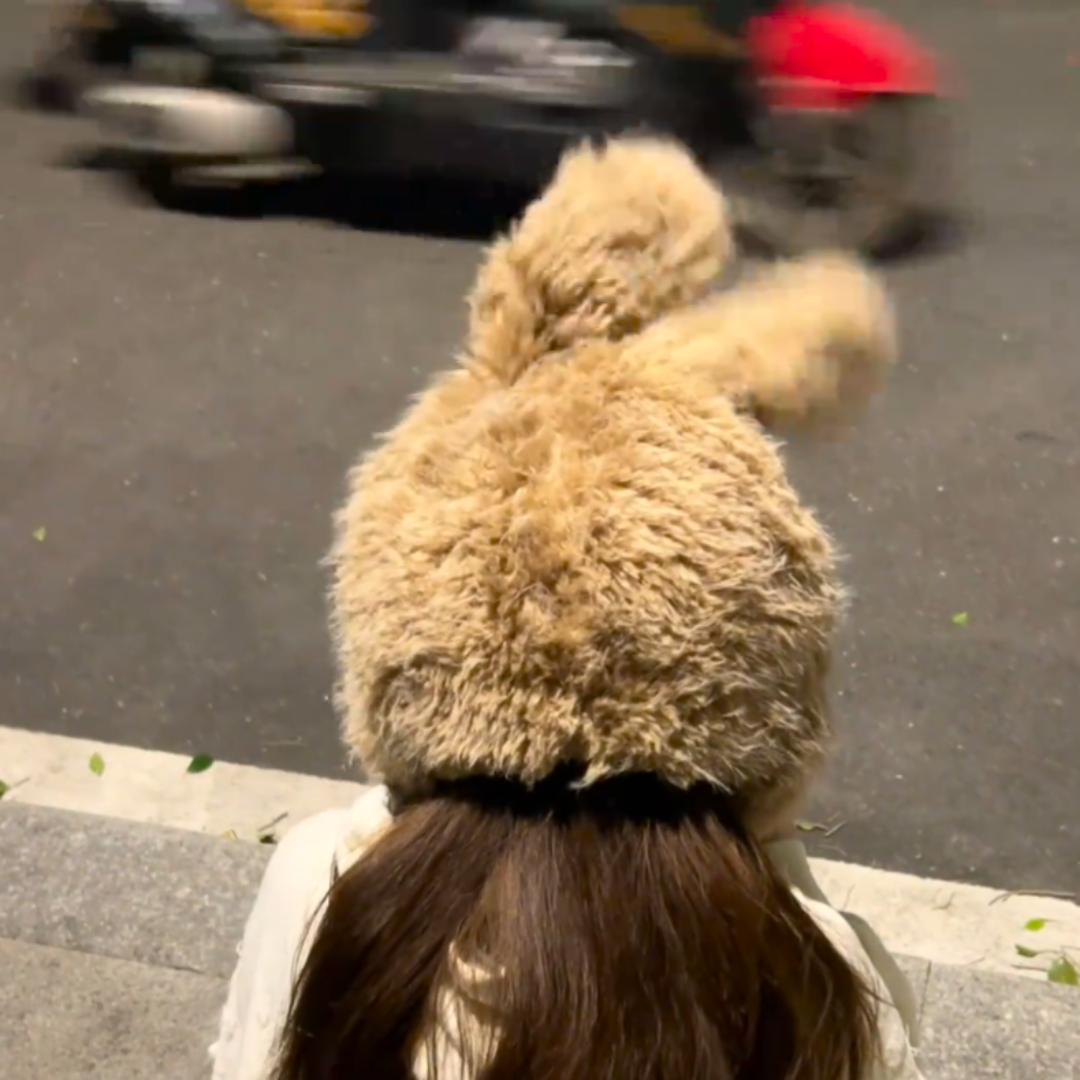 会动小狗耳朵毛绒帽子女冬季加绒保暖百搭甜美护耳帽显脸小雷锋帽