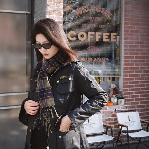 barbour英国机车修身涂蜡外套女