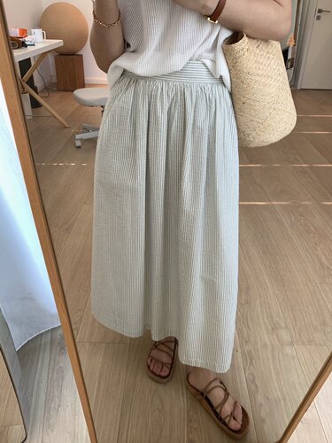 梨型身材高腰宽松显瘦a字半身裙