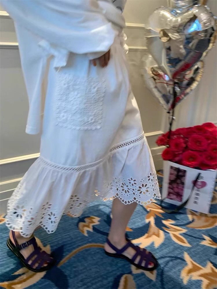 大码女装微胖妹妹mm梨型身材白色A字春秋高腰显瘦休闲中长半身裙