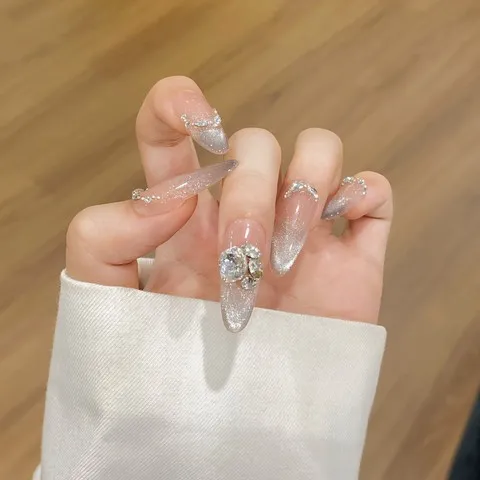 美甲长款穿戴甲奢华美甲大钻仙女猫眼气质法式美甲美甲裸色透欧美