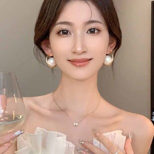 法式夸张大珍珠耳钉女耳环小众设计感高级感2023年新款洋气耳饰