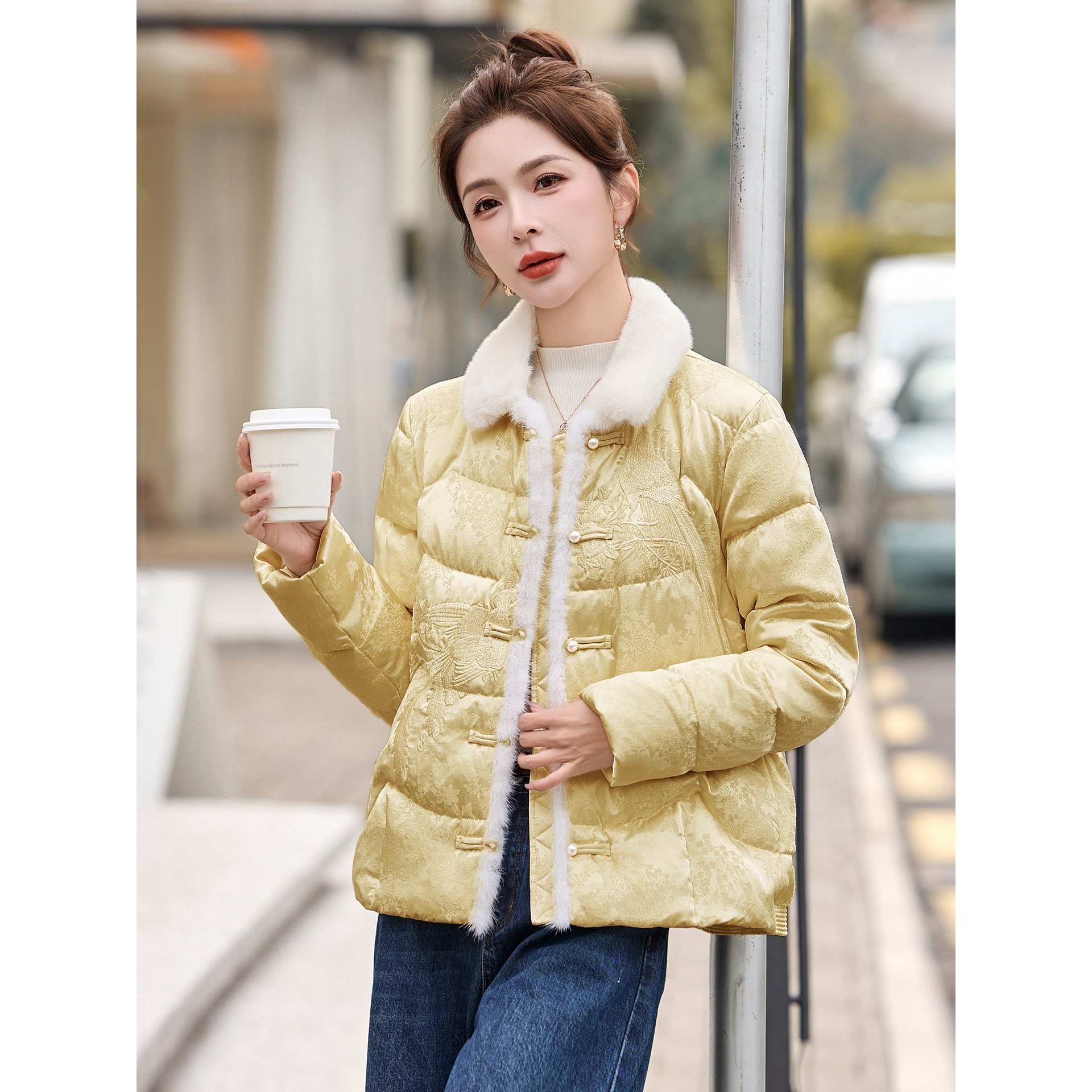 官网女装夏易菲2025冬季新款新中式国风刺绣水貂绒羽绒服女减龄洋
