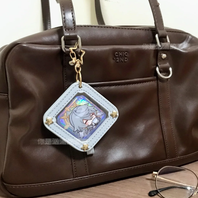 正方形吧唧挂件包小食量痛包收纳