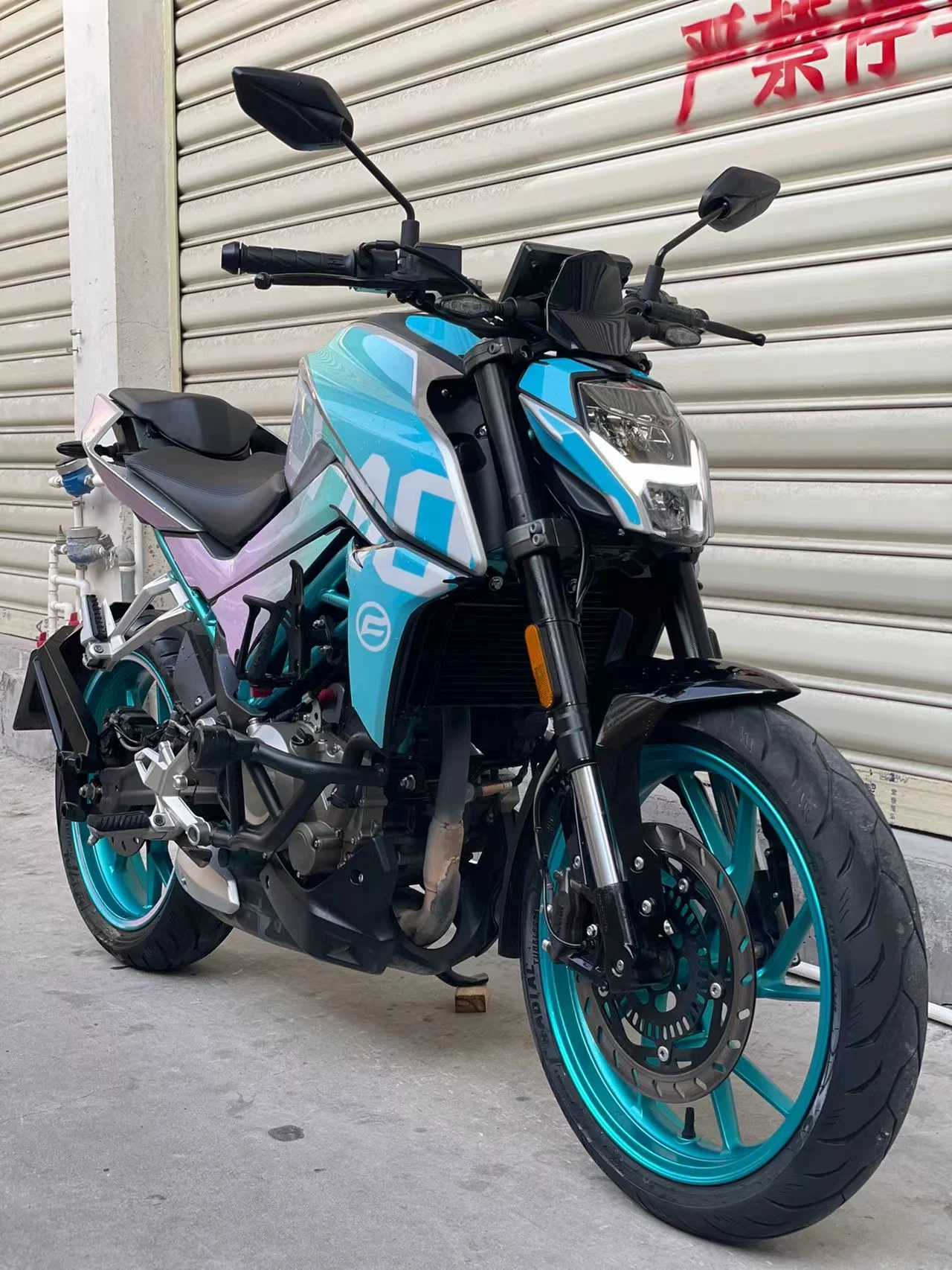 Изменение Chunfeng 150NK мотоцикла 250NK Street CF400 Cycling 650ABS объём тяжёлого транспортного средства