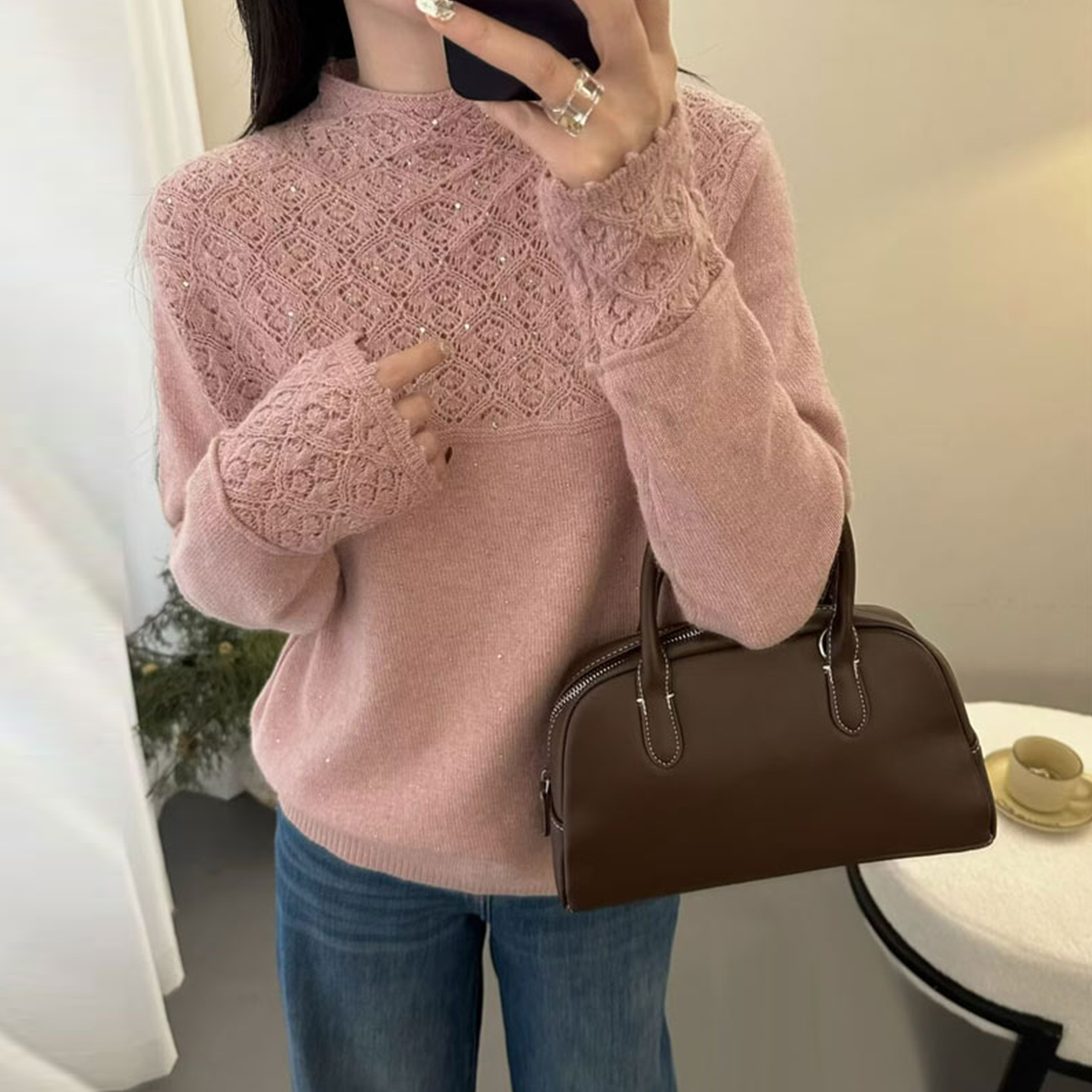 镂空勾花烫钻半高领打底毛衣女冬