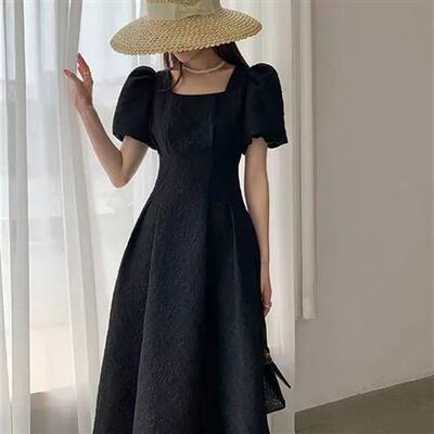 法式初恋白色大摆长裙2024夏新款方领泡泡袖显瘦气质提花连衣裙女