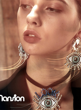 独立设计秀场时髦精风眼睛项圈